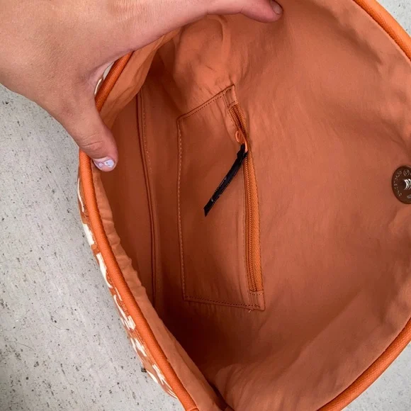 Petunia Pickle Bottom Diaper Bag Clutch - Picture 9 of 12